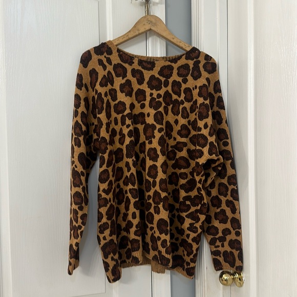 Lane Bryant | Crew Neck Animal Printed Sweater - Picture 5 of 9